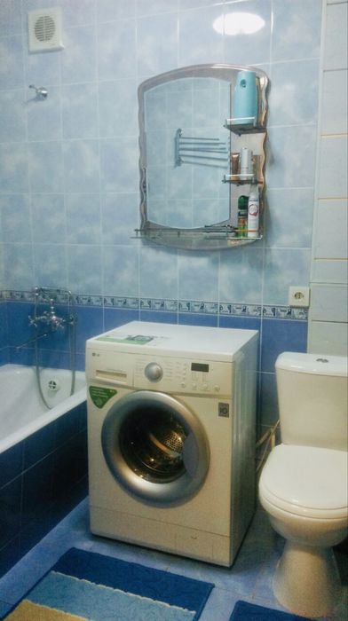 Своя Метро Хамза 3в4/2/4 кирпич Балкон 2x6 Закрытый двор Есть Шлагбаум