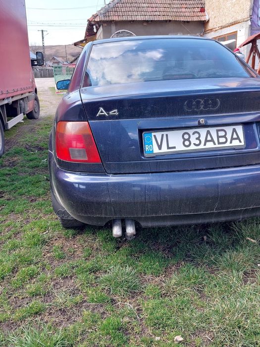 Vand sau schimb audi a4