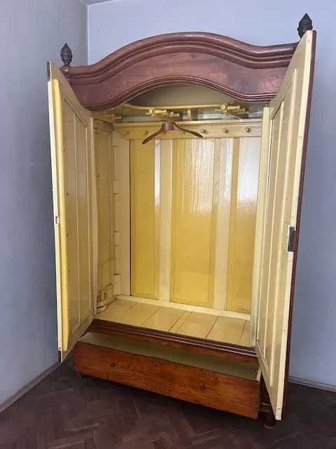 Старинен Гардероб дървен