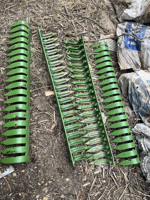 Прода гребенки на очесывающию жатку