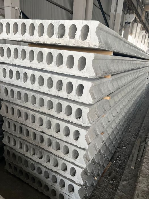 Устанавливаем плиты перекрытия!