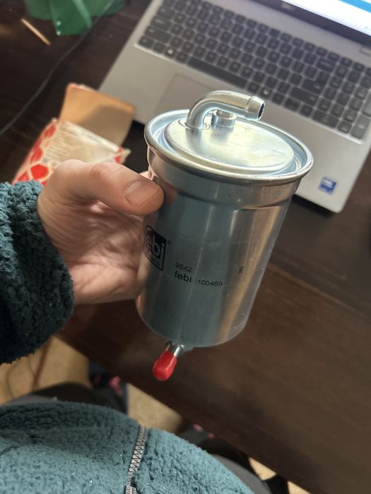 Горивен филтър Febi 100469