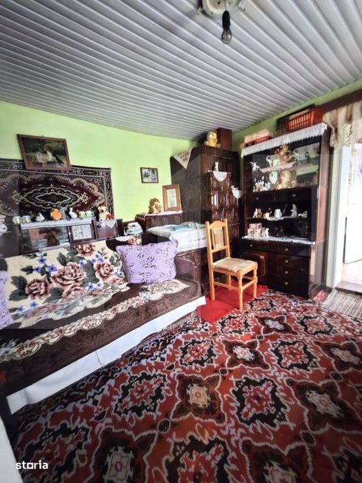 De vanzare casa batraneasca – sat Vanatori, comuna Gorbanesti