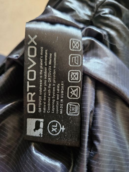 Men's Ortovox Black Reversible Thermo Jacket XL merino