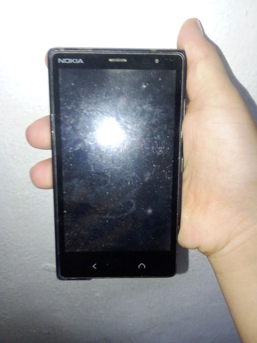 Nokia _x2 sotiladi