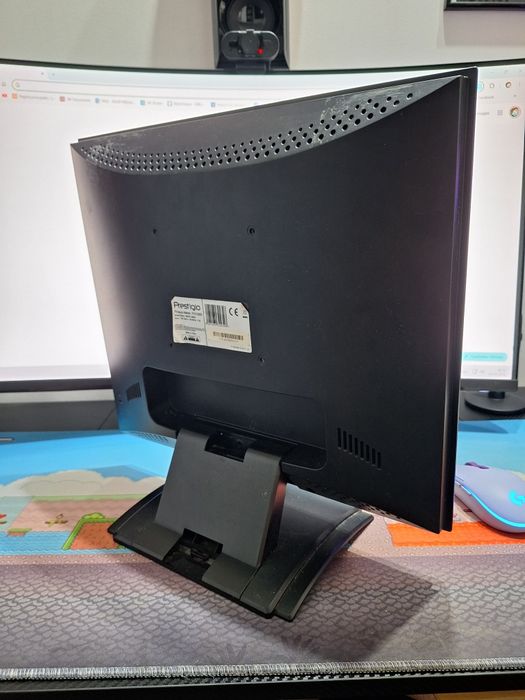 Monitor Prestigio 17"