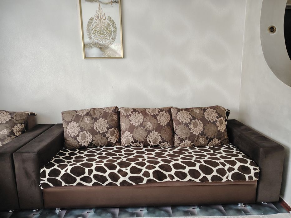 Продам диван (комплект)