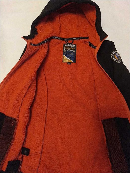 Vând geacă soft Shell pt fete