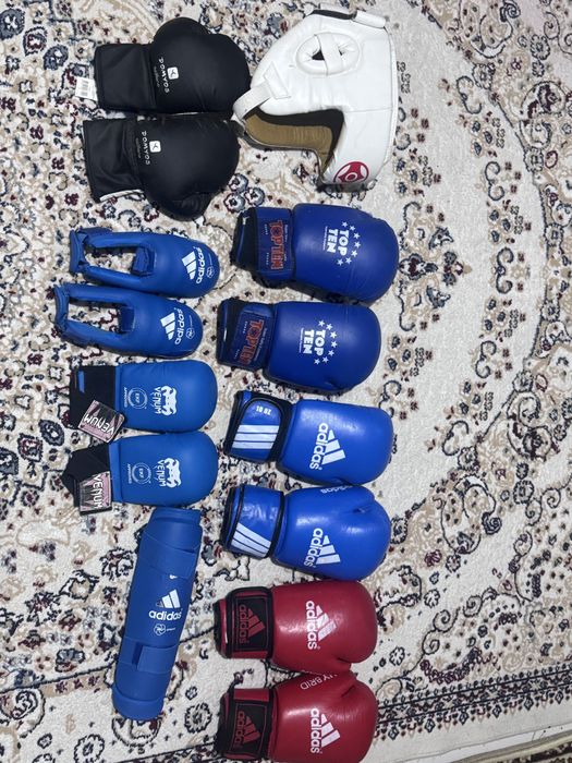 Боксёрские перчатки за всё 16 000.