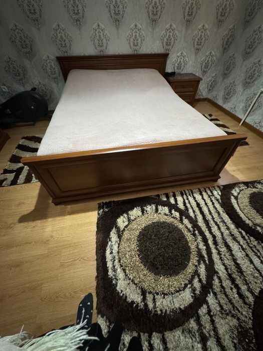 Спальный гарнитур с кроватью