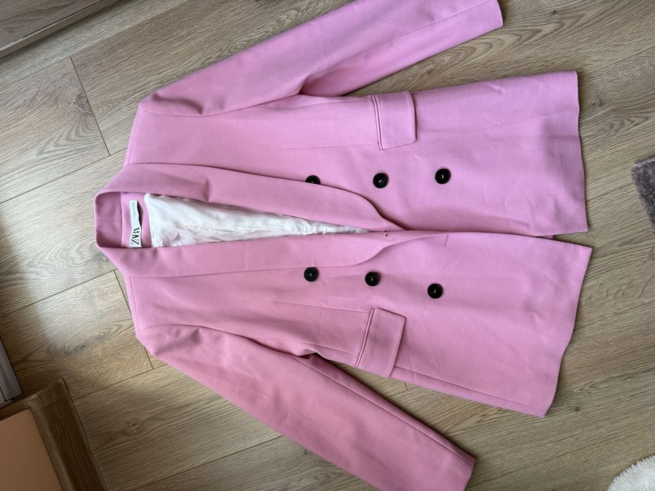 Блейзер на Zara в розово