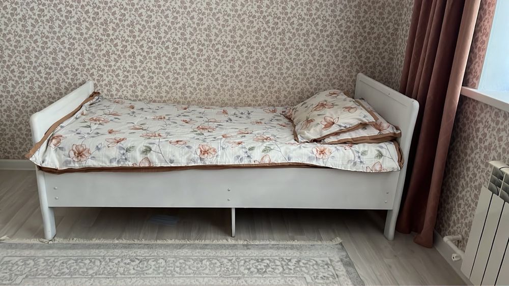 продаются детская кровать и шкаф