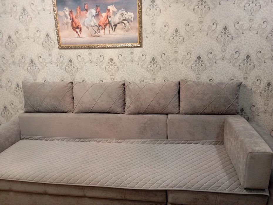 Продам диван, в отличном состояний