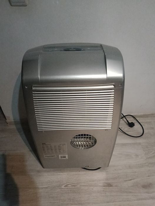 Aer condiționat DeLonghi 11.000btu