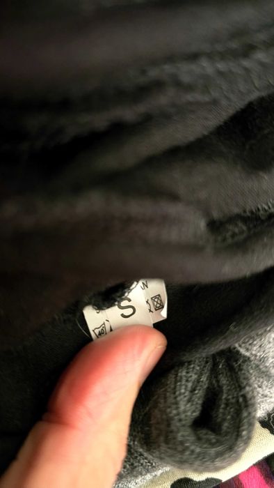 Rochie neagră cu mâneci lungi Bogas