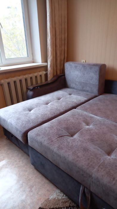 Продам диван угловой в отличном состоянии