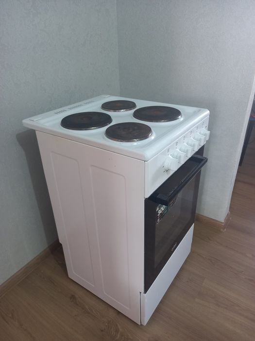 Продам электрическую плиту