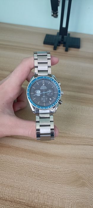 Часы Omega Speedmaster