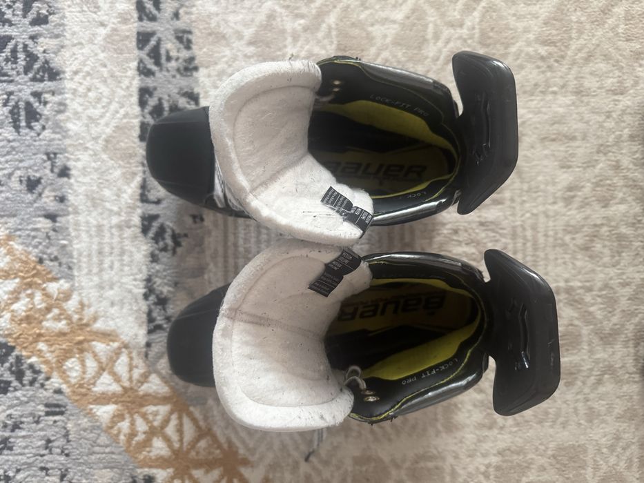Профессиональные коньки Bauer Supreme M50 Pro