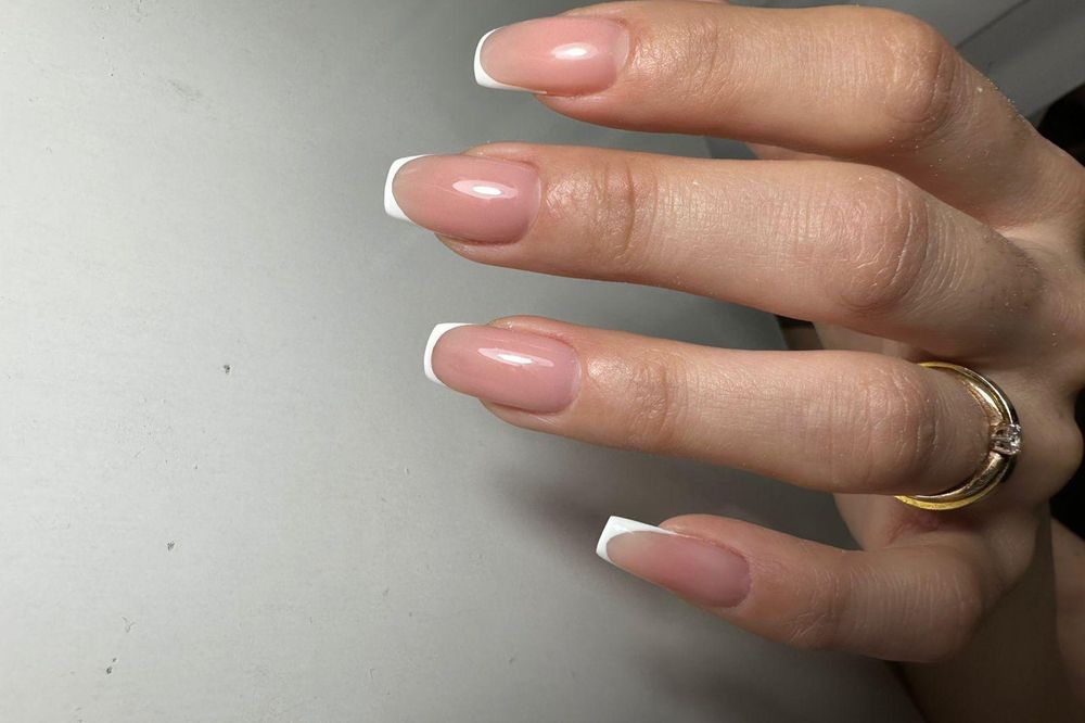 Маникюр с покрытием