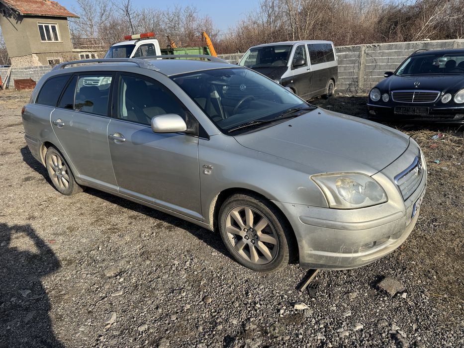 Toyota avensis 2.0 dizel само на части