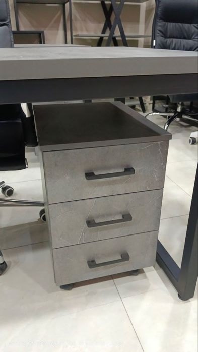 Рабочий стол офисный/ шкаф/ тумба для рабочих столов, все новое