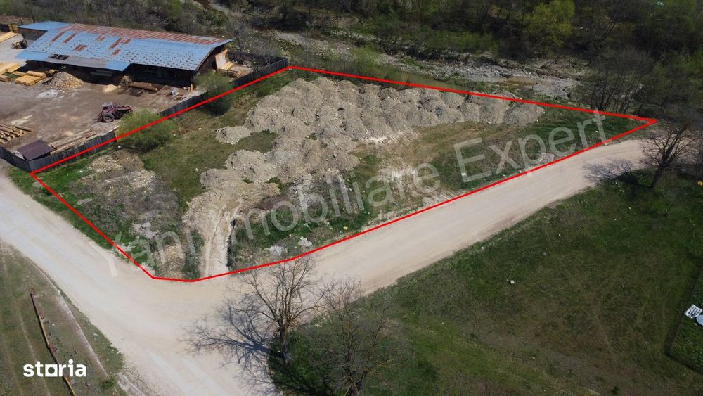 Teren de vânzare în comuna Albeștii de Argeș, județ Argeș.