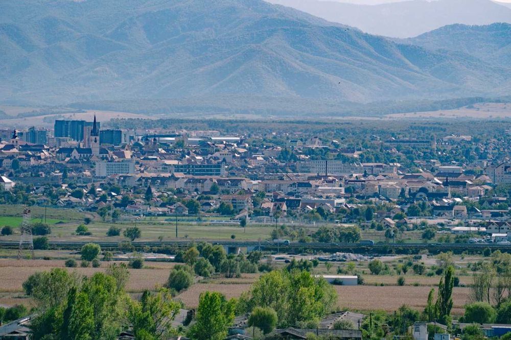 Acum! Aici! Ai ocazia să cumperi lot de teren pentru casa în Sibiu.