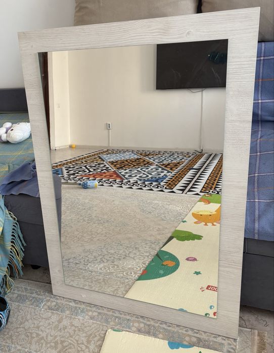 Зеркало настенное