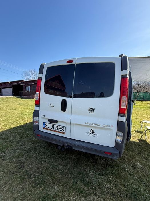 Opel vivaro 2012