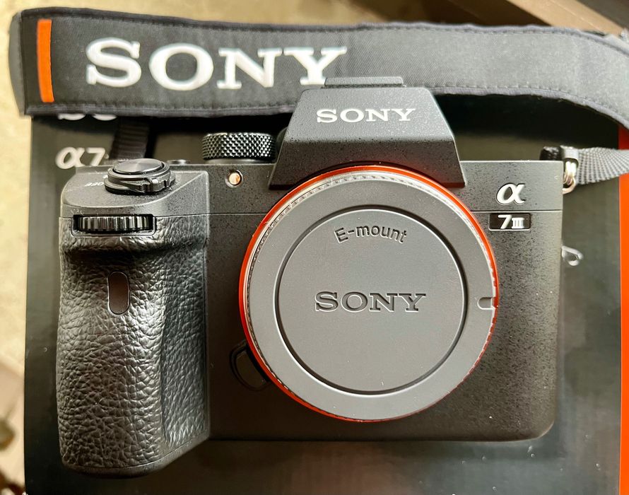 Sony a7 III (M3 / iii) full-frame mirrorless + obiectiv - ca NOU, shutter = 1854