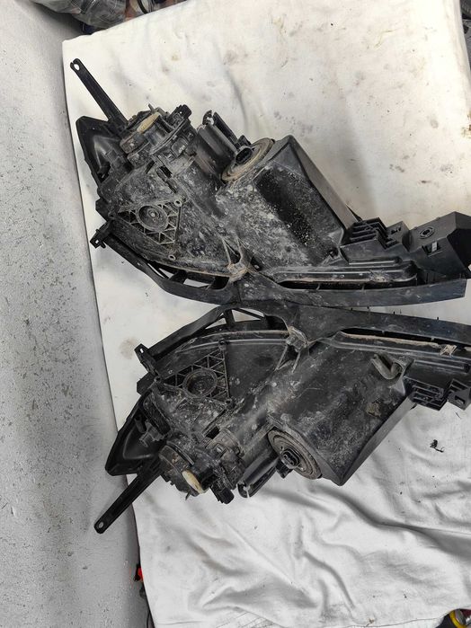 Оригинални фарове Мазда 3  Mazda 3