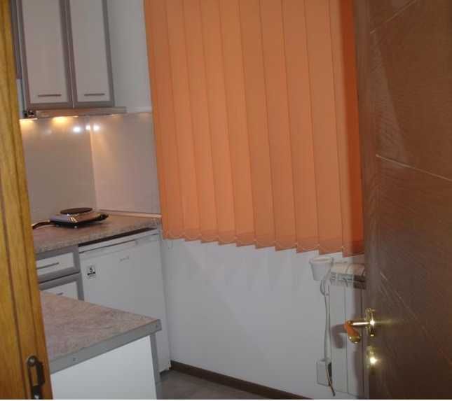 Дава се под наем Едностаен апартамент в София, Лозенец - 35 кв.м за 298.86 € - Снимка #1