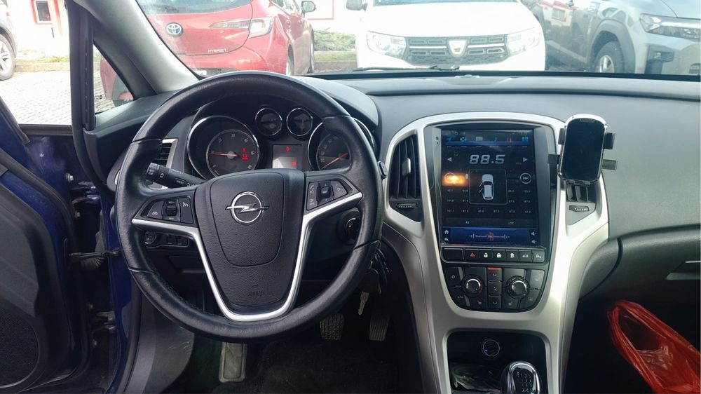 OPEL Astra 2012 — imagine 3