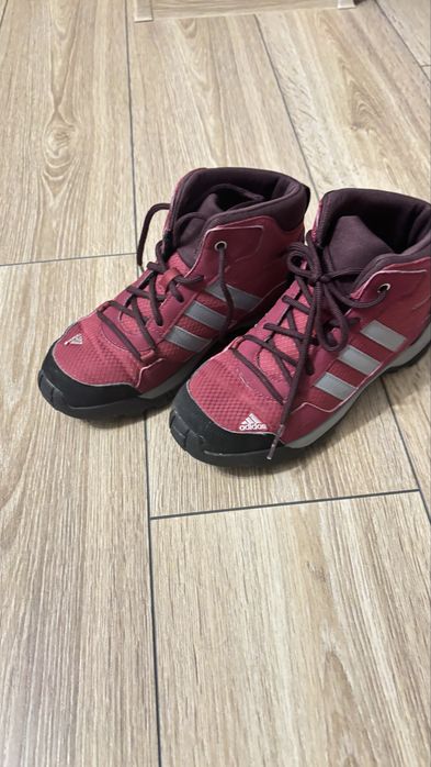 Разкошни детски боти Adidas 35