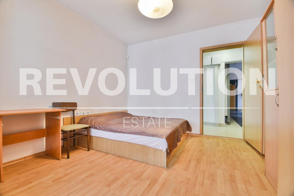 Дава се под наем Четиристаен апартамент в София, Дианабад - 162 кв.м за 920 € - Снимка #3