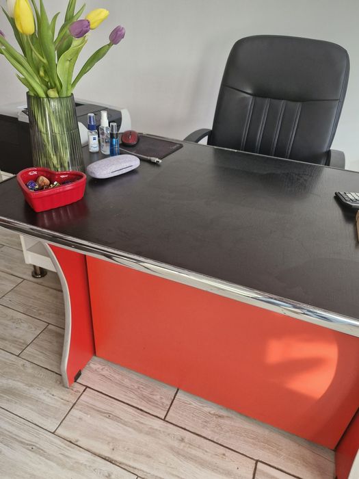 Mobilier birou. . Birou