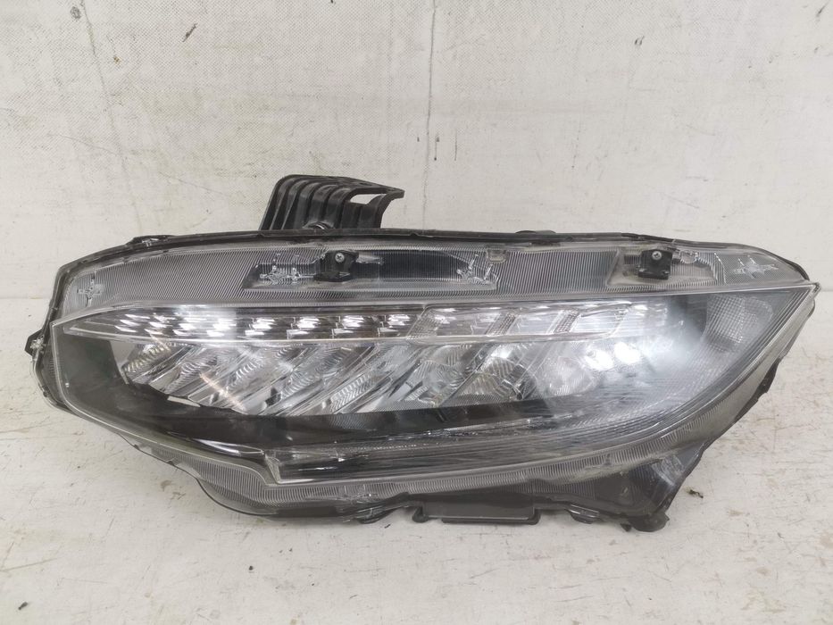 Хонда Сивик / Honda Civic 10 Hatchback - Ляв фар Full Led оригинален