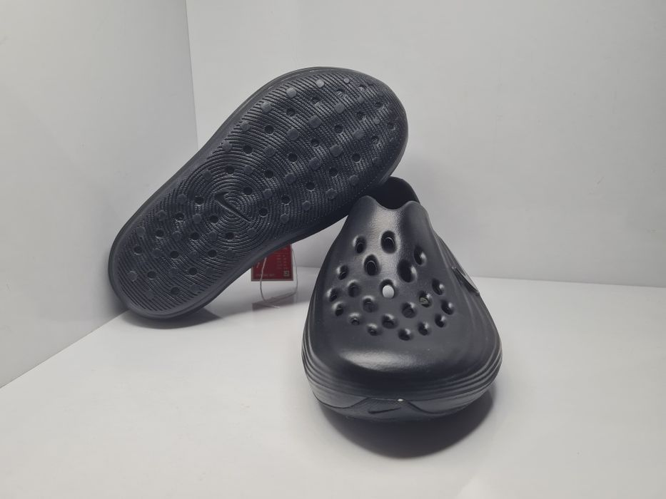 Nike React X Rejuven8

Чисто нови с кутия.

Размер 38 размер 24 см.
Размер 39 размер 25 см.
Размер 40.5 стелка 26 см.

Цена 34 евро.