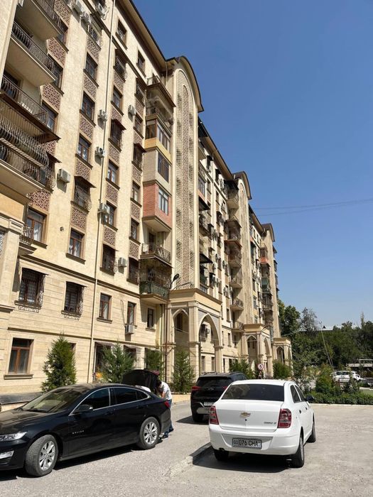 Ko'p qavatli uyning PODVALI 177 kv.m