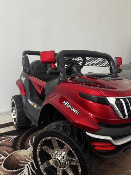 Продаю машину Ждип