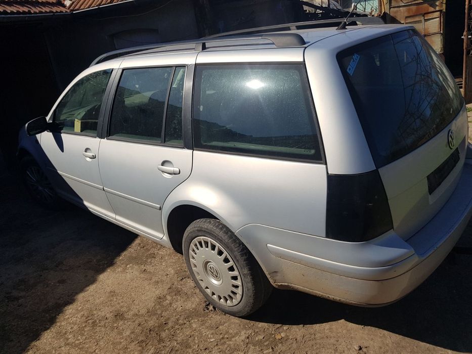 Голф 4 1,6 комби на части