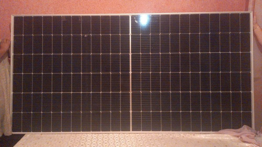 Quyosh paneli ikki dona