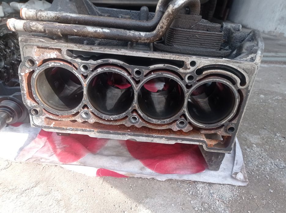 Двигатель гольф 5,Ауди б4