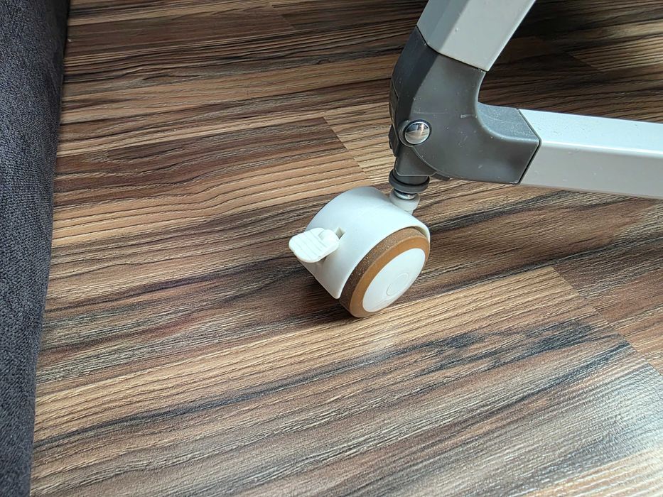 Next to me - Кошара с 6 нива и повивалник