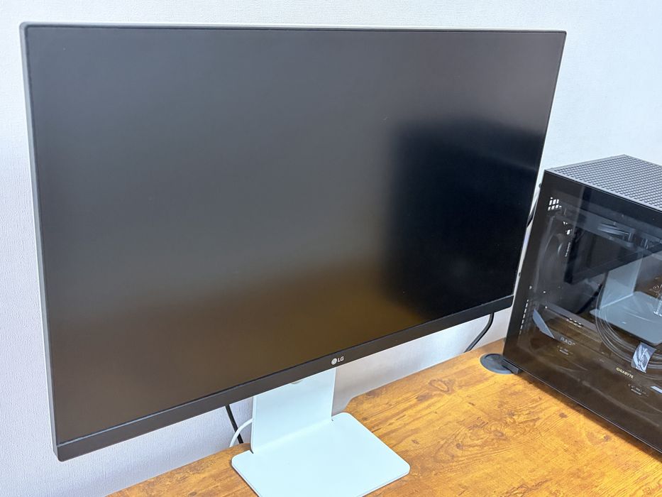 Монитор LG 27UN850-W