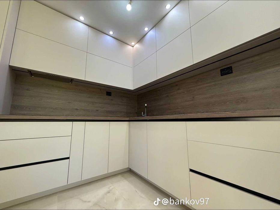 Execut mobilier la comanda