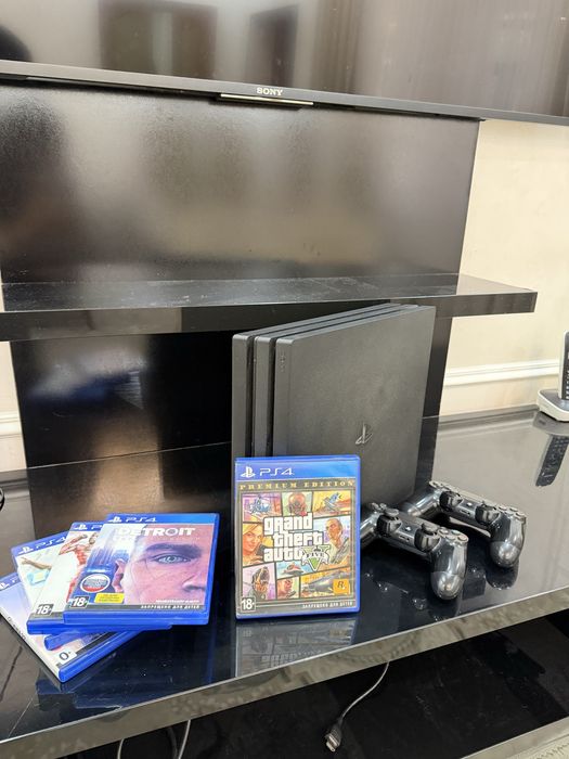 Обмен Ps 4 с 2 джостиками и с 7 дисками На Игровой Пк
