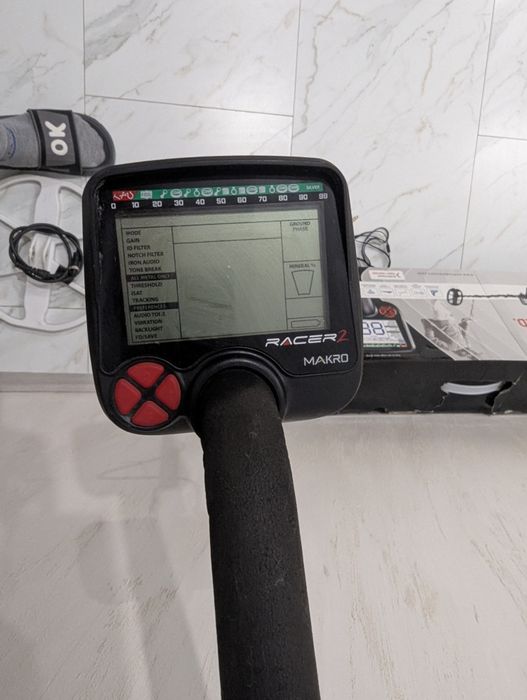 Металотърсач Makro Racer 2 - 14Khz  със две сонди