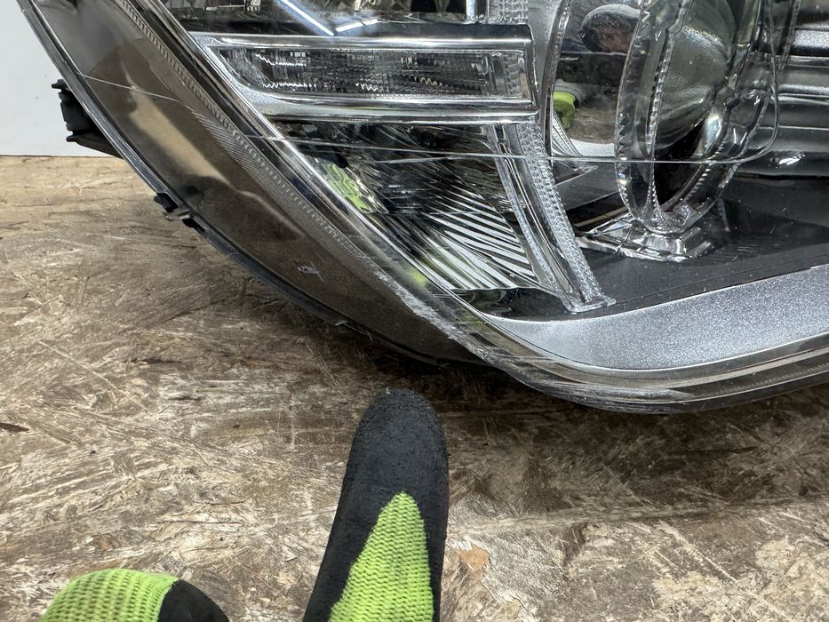 Far bmw X1 E84 Xenon lci 2012-2015 dreapta